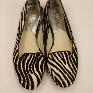 Michael Kors MK Ailee flat size 7